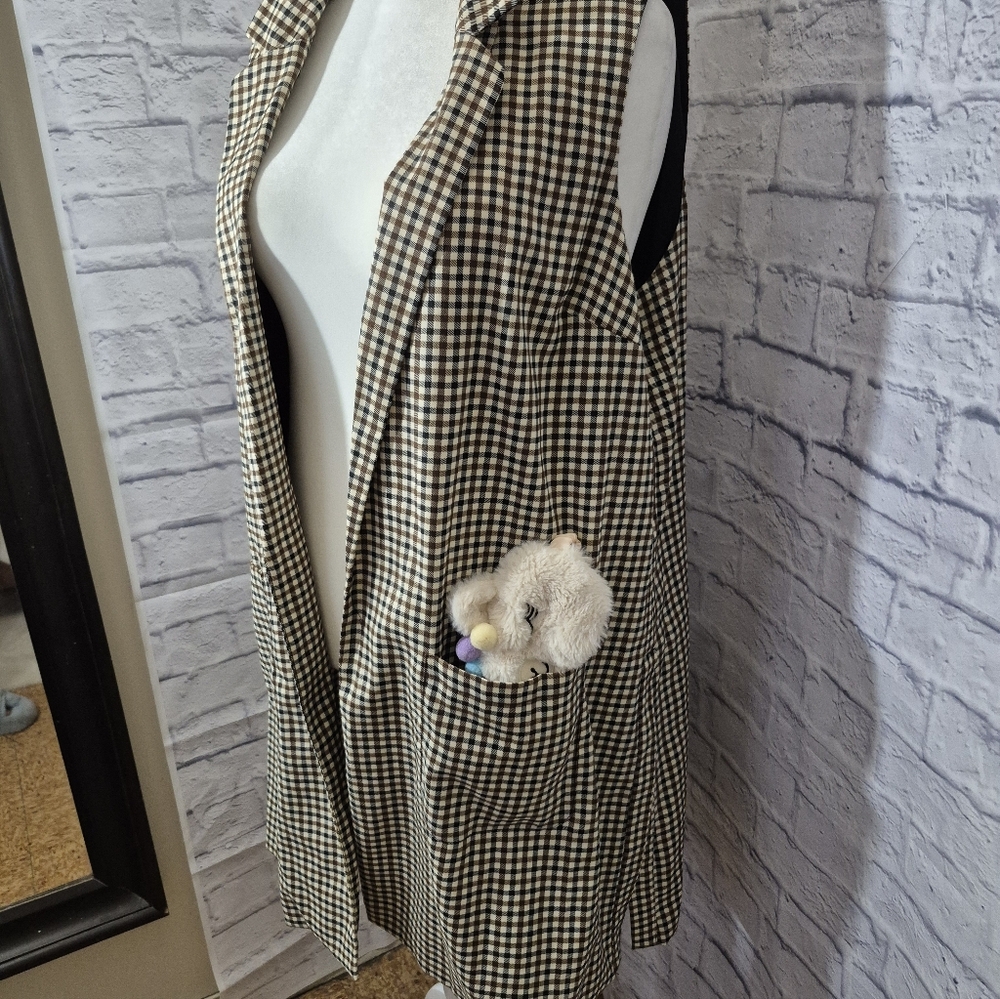 Women's Checkered Long Vest - Picture 3 of 9